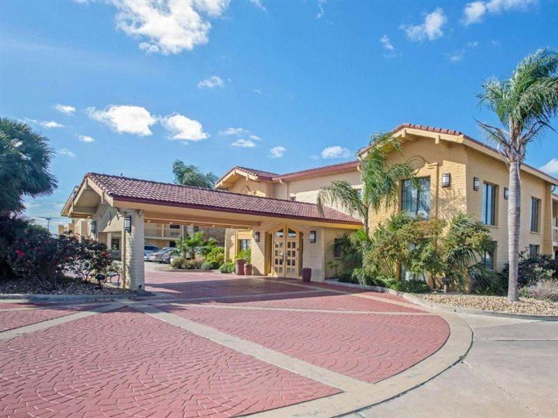 La Quinta Inn By Wyndham Виктория Екстериор снимка